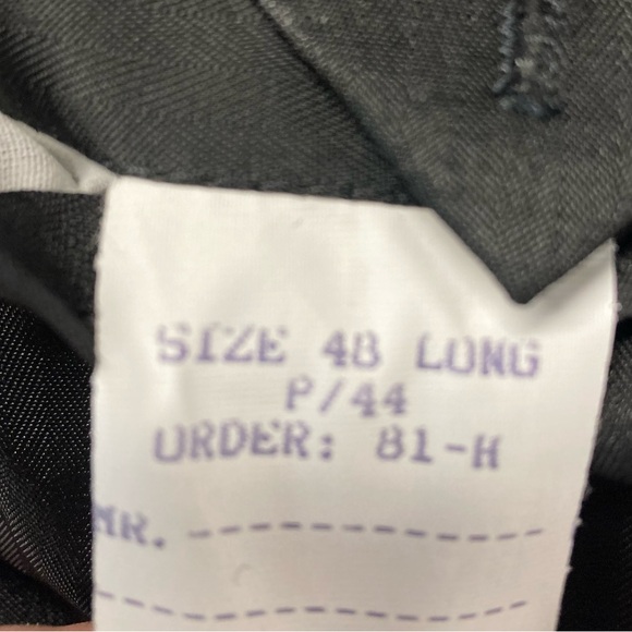 Stafford Tuxedo 2 Piece Black 48L 36W like new - Picture 14 of 16